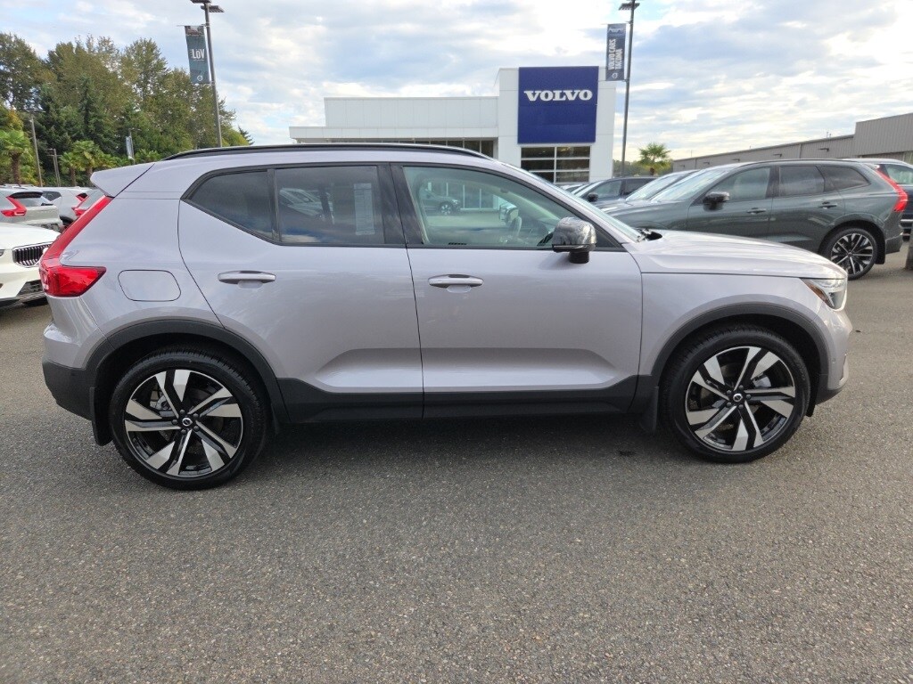 2026 Volvo XC40 Ultra - Photo 9