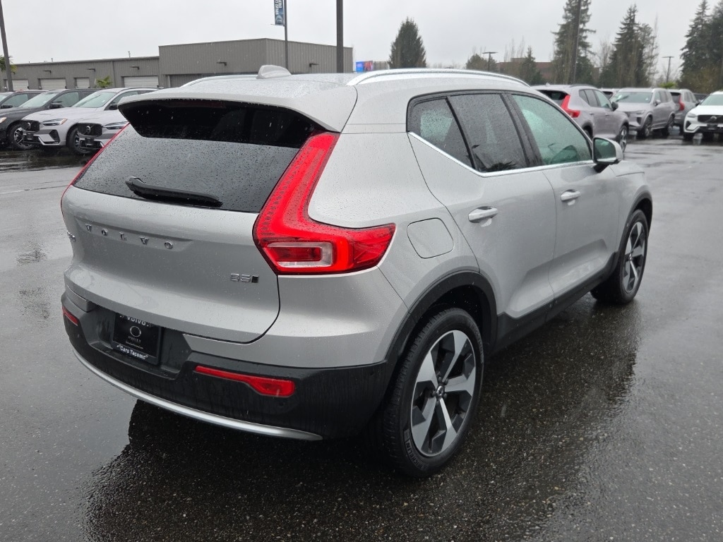 Certified 2025 Volvo XC40 B5 Plus Bright Theme SUV