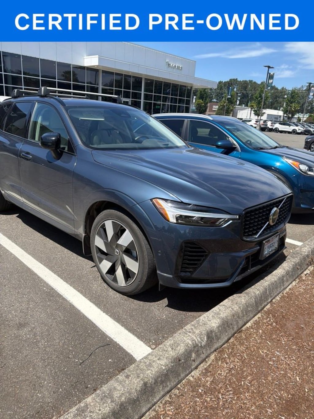 Certified 2024 Volvo XC60 Recharge Plug-In Hybrid Ultimate SUV