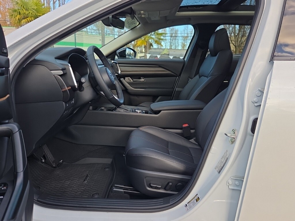 2025 Mazda CX-50 Premium Plus photo 4