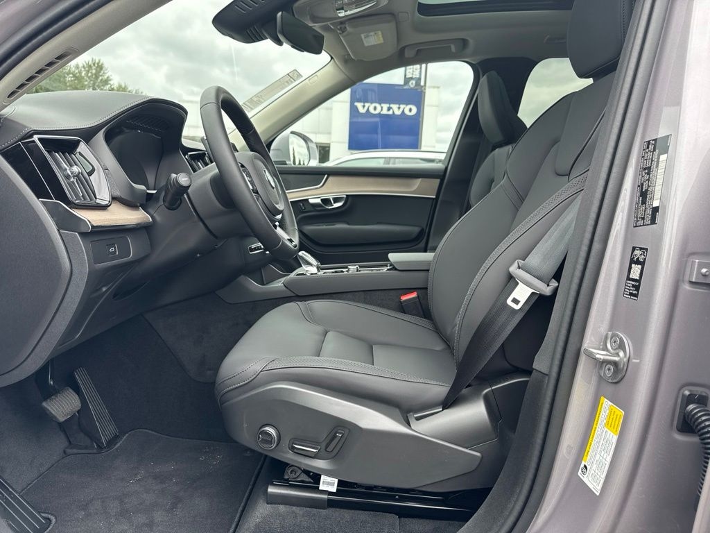 New 2026 Volvo XC90 B6 Plus 7-Seater SUV