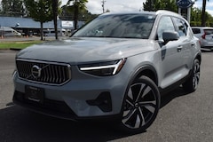 2025 Volvo XC40