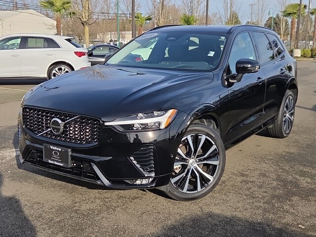 2023 Volvo XC60 B5 Ultimate Dark Theme SUV