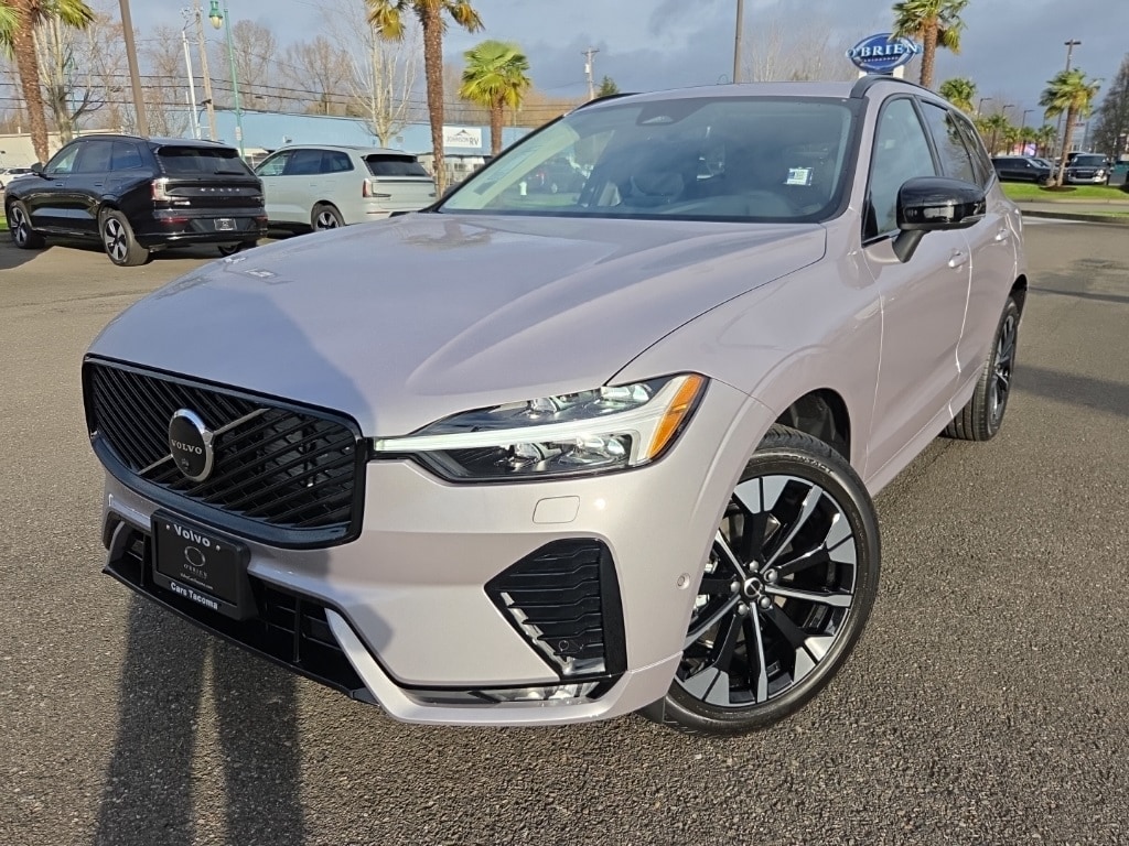 2026 Volvo XC60 Plus's photo
