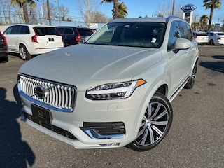 2025 Volvo XC90 B5 Core SUV