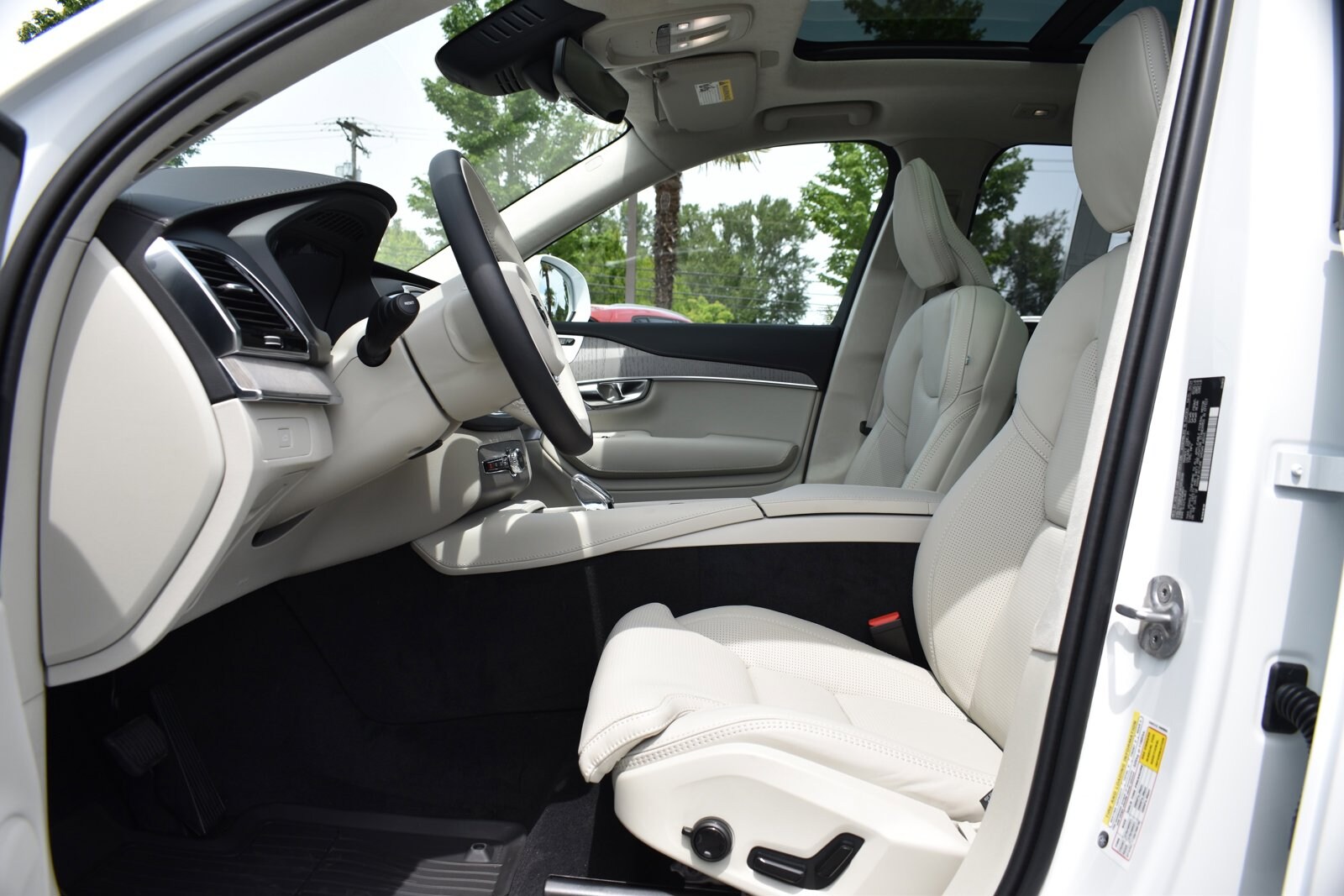 2024 Volvo XC90 Ultimate photo 4