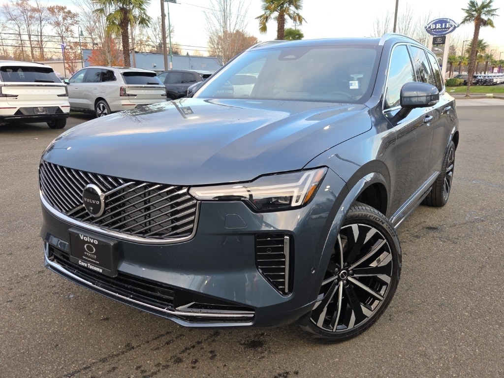 2026 Volvo XC90 Plus's photo