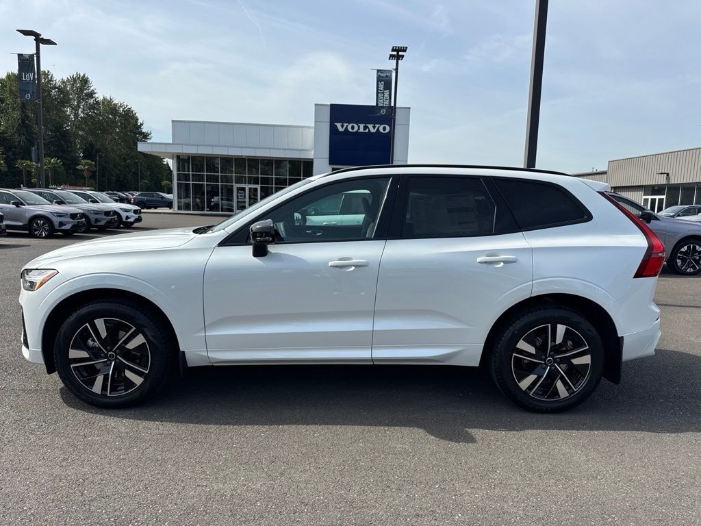 New 2026 Volvo XC60 B5 Core SUV