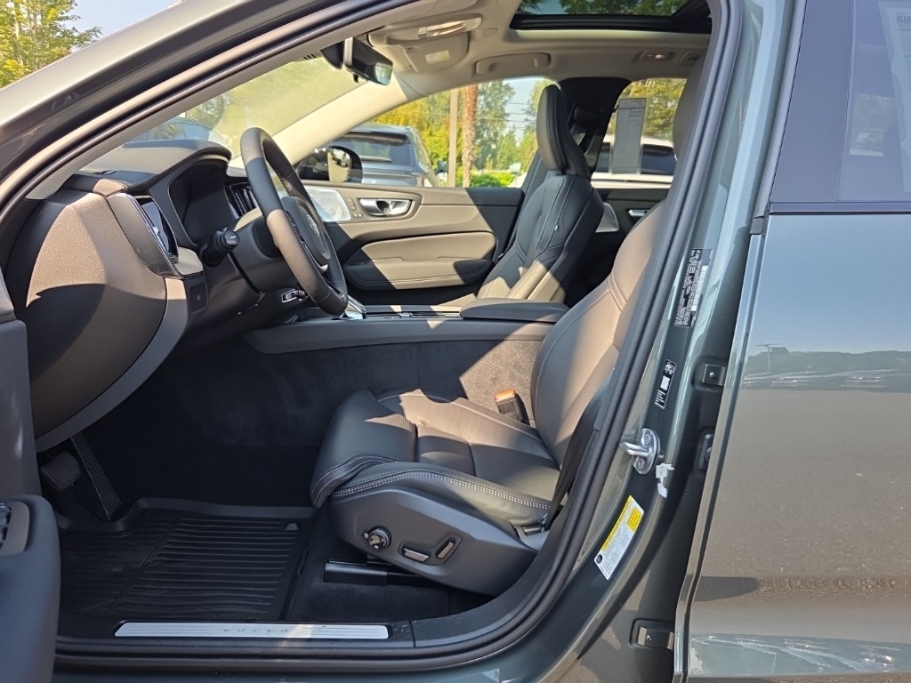 New 2026 Volvo XC60 B5 Ultra SUV