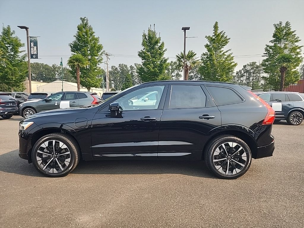 New 2026 Volvo XC60 plug-in hybrid T8 Plus SUV