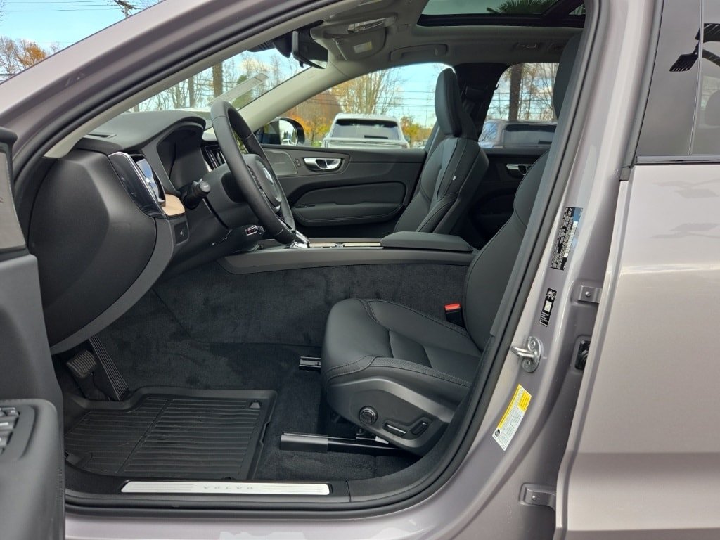 New 2026 Volvo XC60 B5 Plus SUV