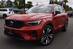 2025 Volvo XC40