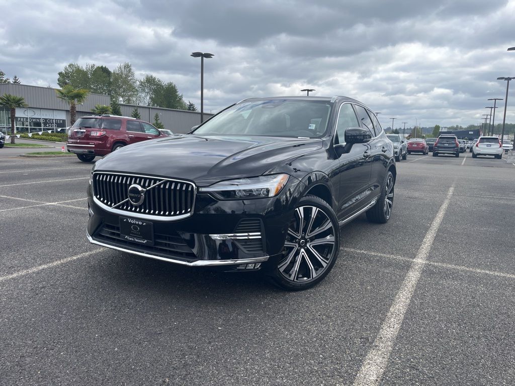2023 Volvo XC60 B5 Ultimate Bright Theme AWD's photo