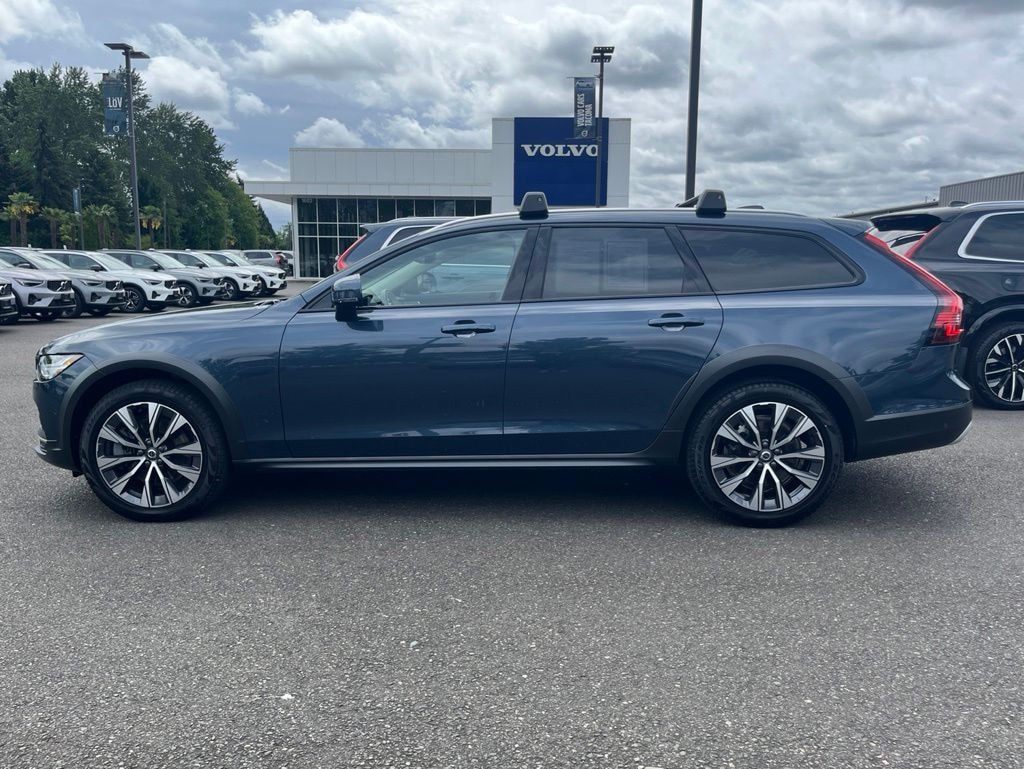 Certified 2025 Volvo V90 Cross Country B6 Wagon