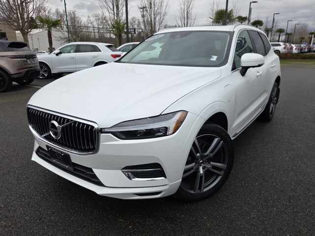 2021 Volvo XC60 Recharge Plug-In Hybrid T8 Inscription Expression SUV