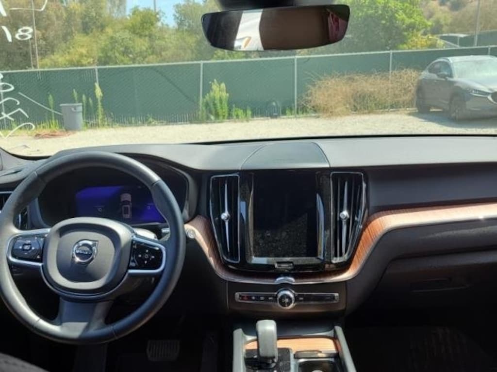 Certified 2023 Volvo XC60 Recharge Plug-In Hybrid T8 Plus Bright Theme SUV