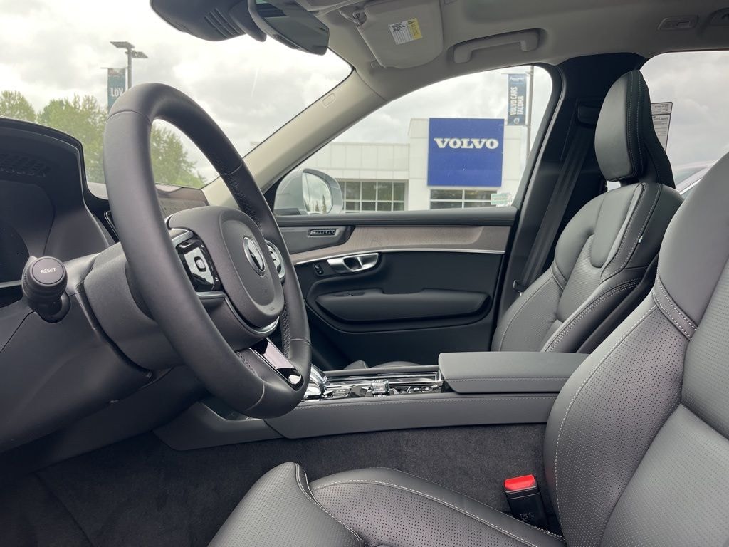 New 2026 Volvo XC90 plug-in hybrid T8 Ultra 6-Seater SUV