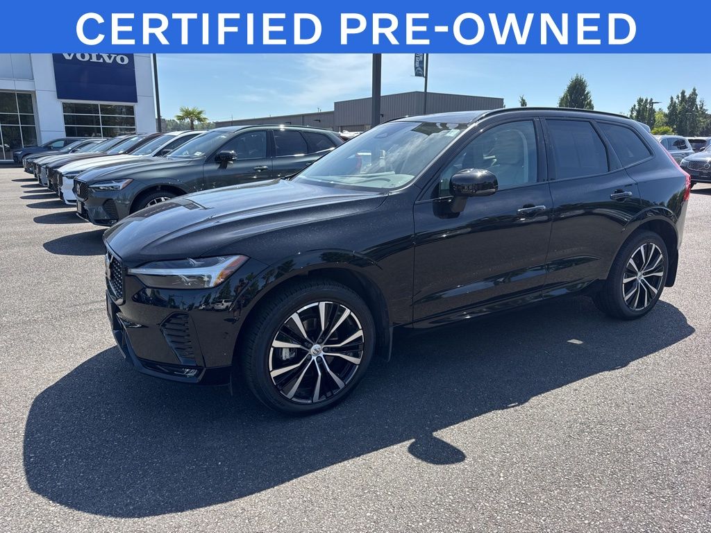 2023 Volvo XC60 B5 Plus Dark Theme AWD's photo
