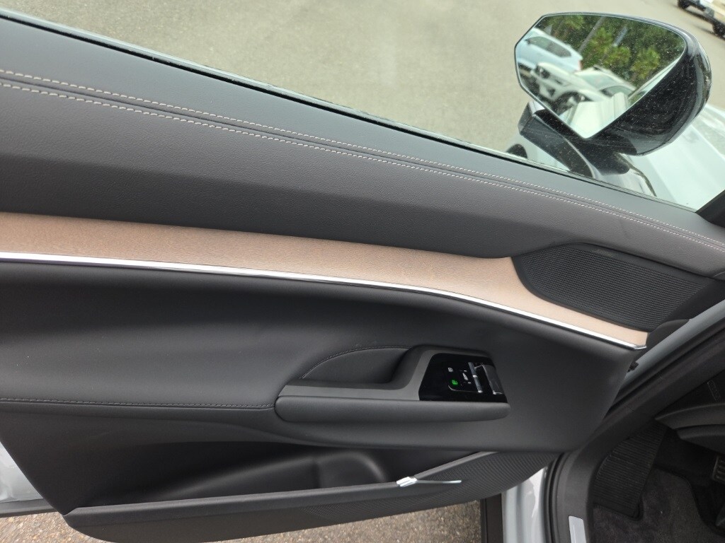 New 2025 Volvo EX90 Twin Motor Plus 7-Seater SUV