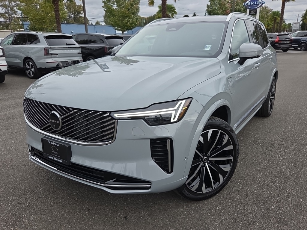 2026 Volvo XC90 Plus's photo