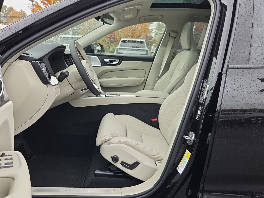 New 2026 Volvo XC60 B5 Ultra SUV