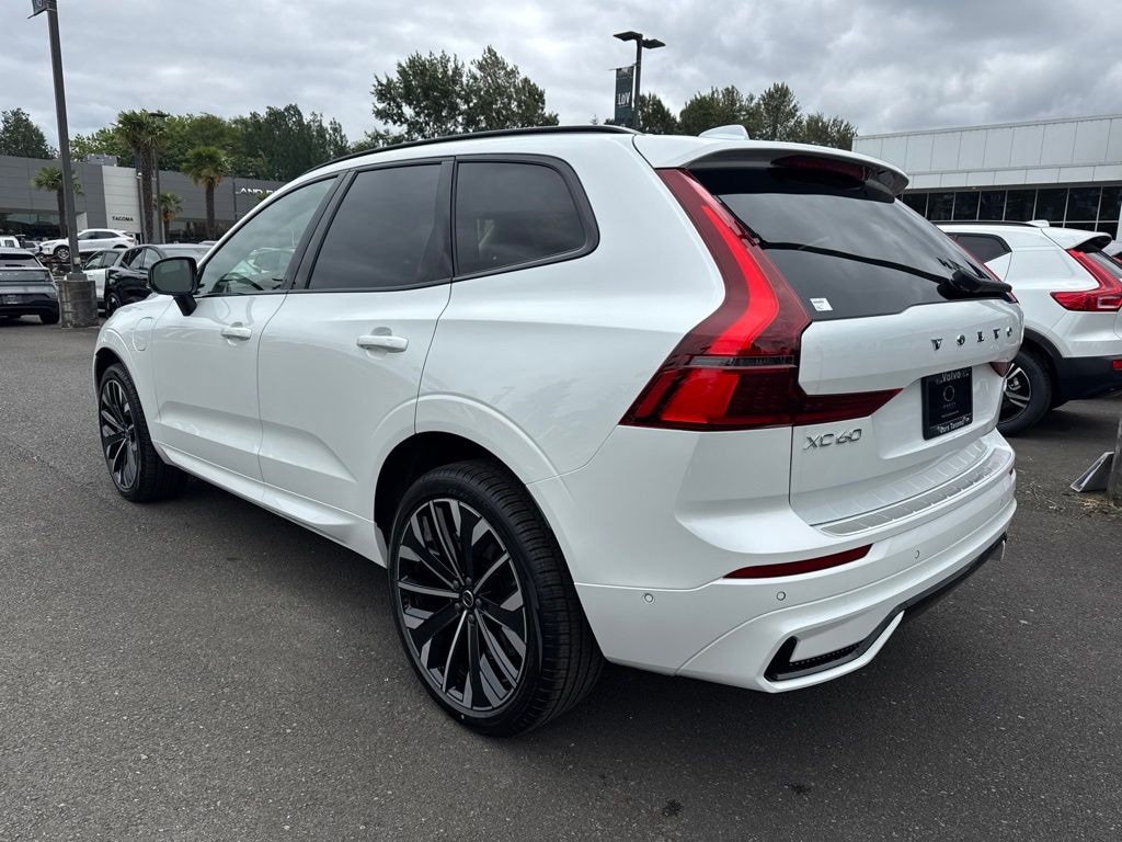 New 2026 Volvo XC60 plug-in hybrid T8 Ultra SUV