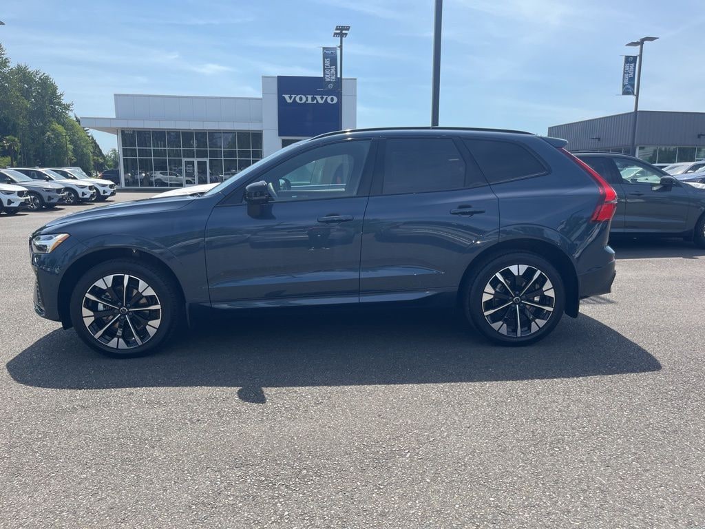 New 2026 Volvo XC60 B5 Plus SUV