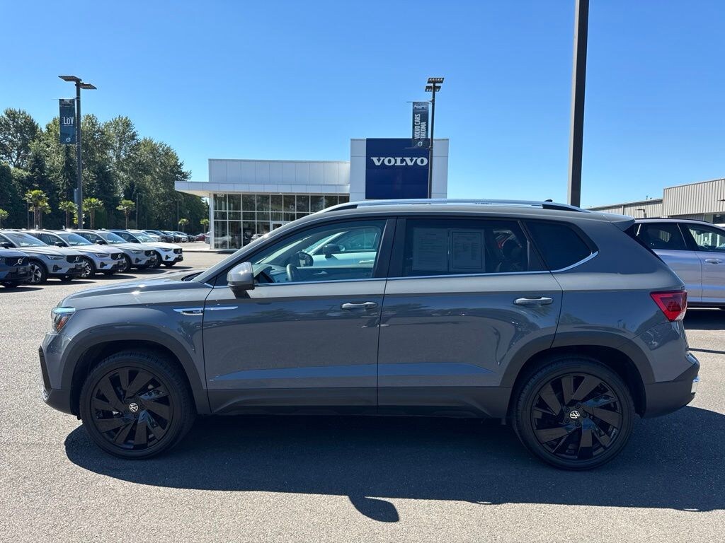 Used 2023 Volkswagen Taos 1.5T SE SUV