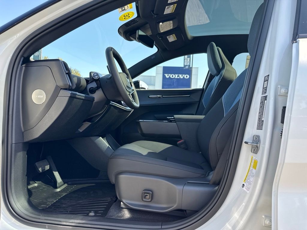 New 2026 Volvo EX30 Twin Motor Ultra SUV