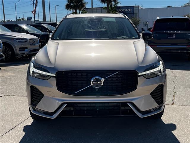 2025 Volvo XC60 B5 Plus photo 2