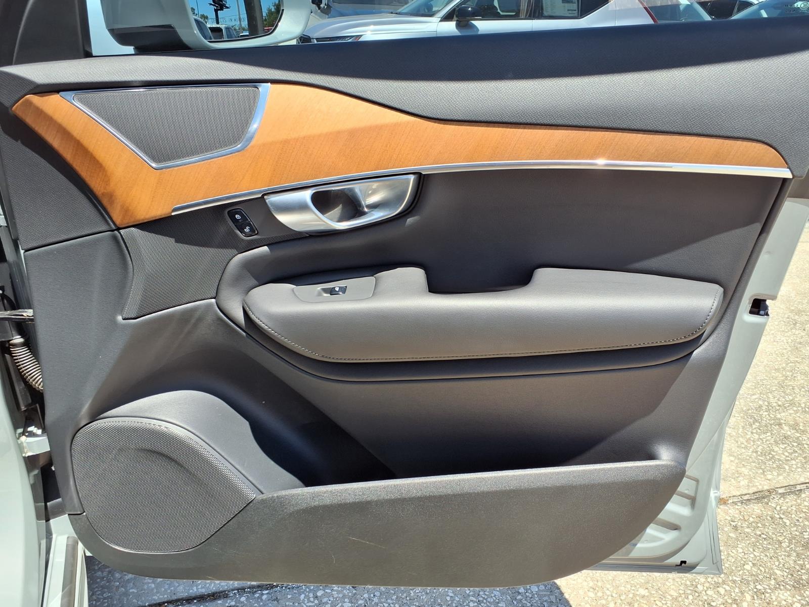 2024 Volvo XC90 Plus - Photo 13