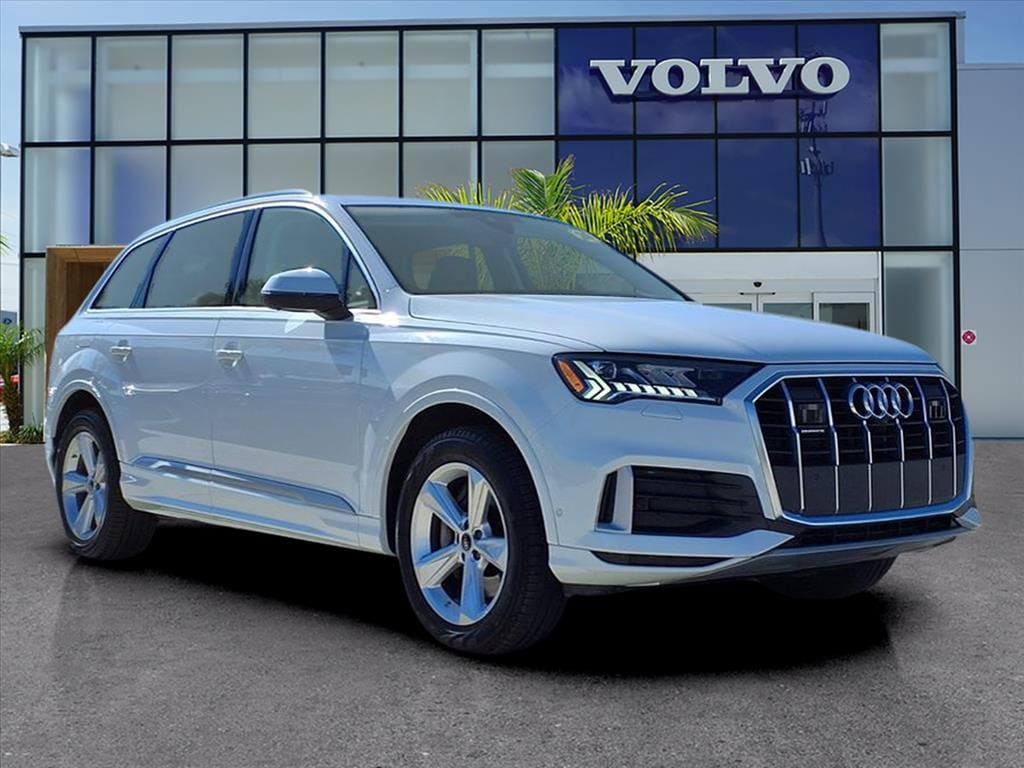 2024 Audi Q7 Premium Plus's photo