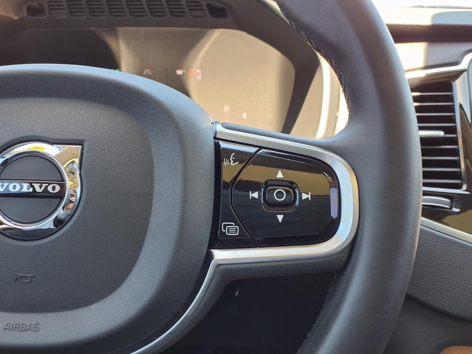 2024 Volvo XC90 Plus - Photo 28