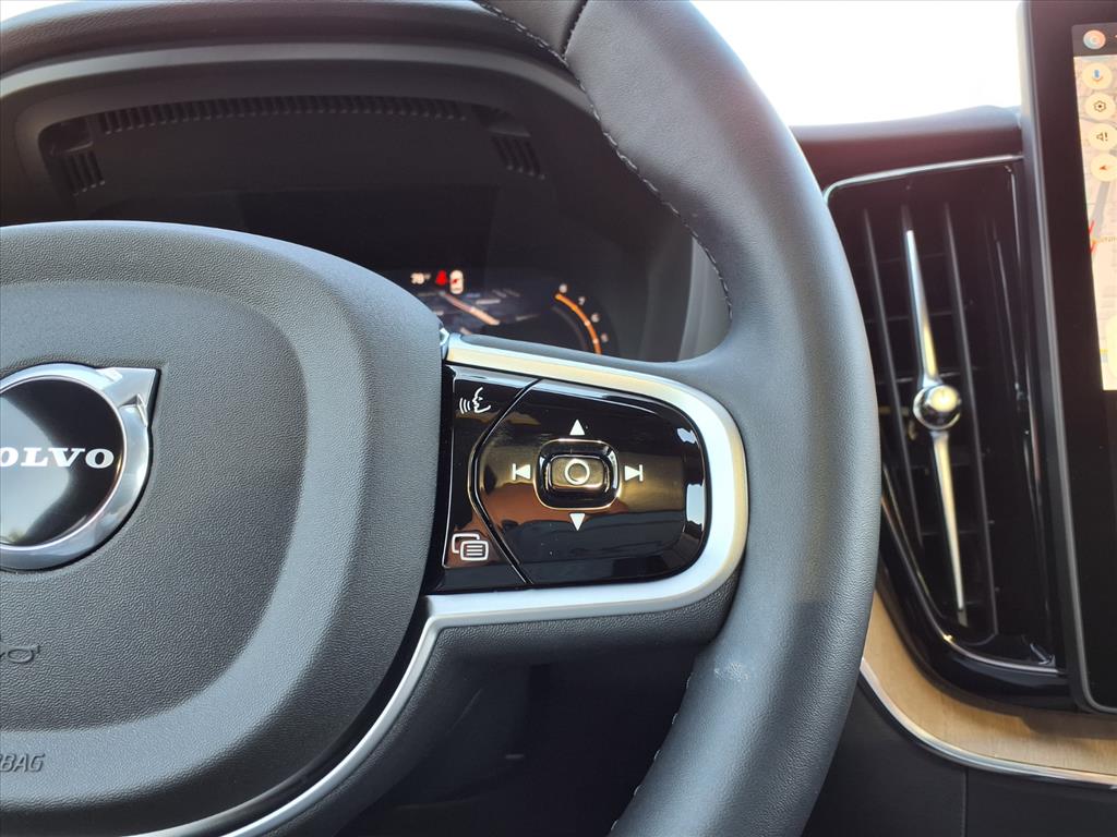 2026 Volvo XC60 Core - Photo 15
