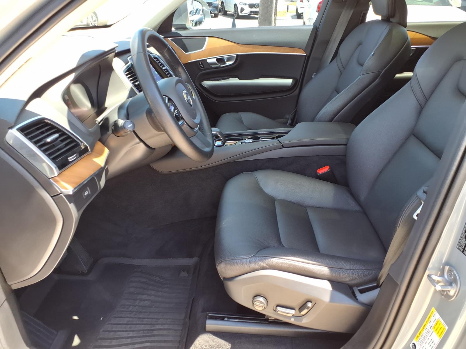 2024 Volvo XC90 Plus - Photo 21