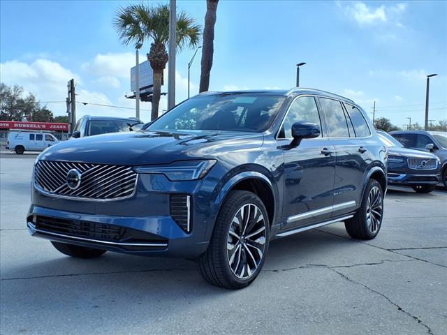2025 Volvo XC90 B5 Plus photo 3