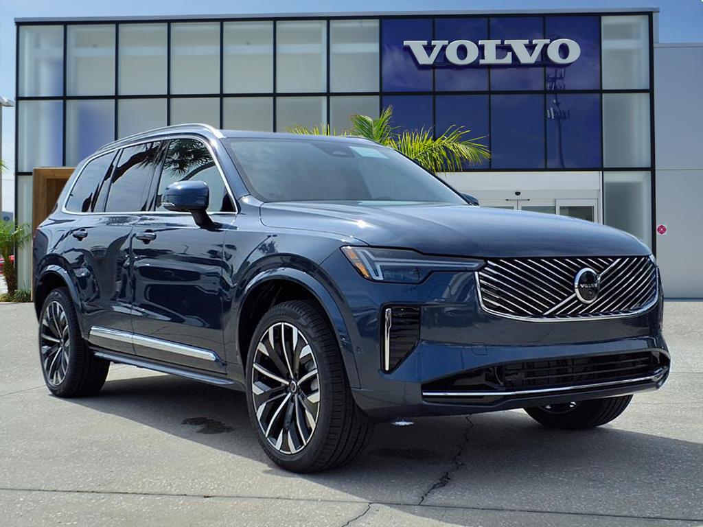 2026 Volvo XC90 Plus's photo