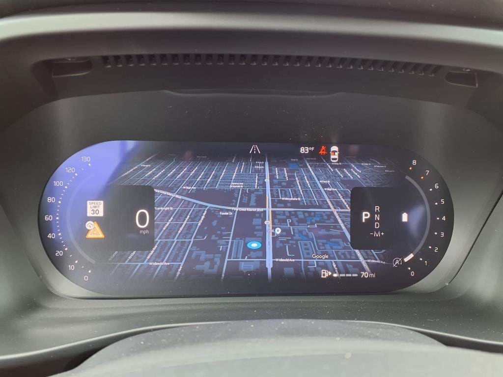 2026 Volvo XC40 Plus - Photo 17