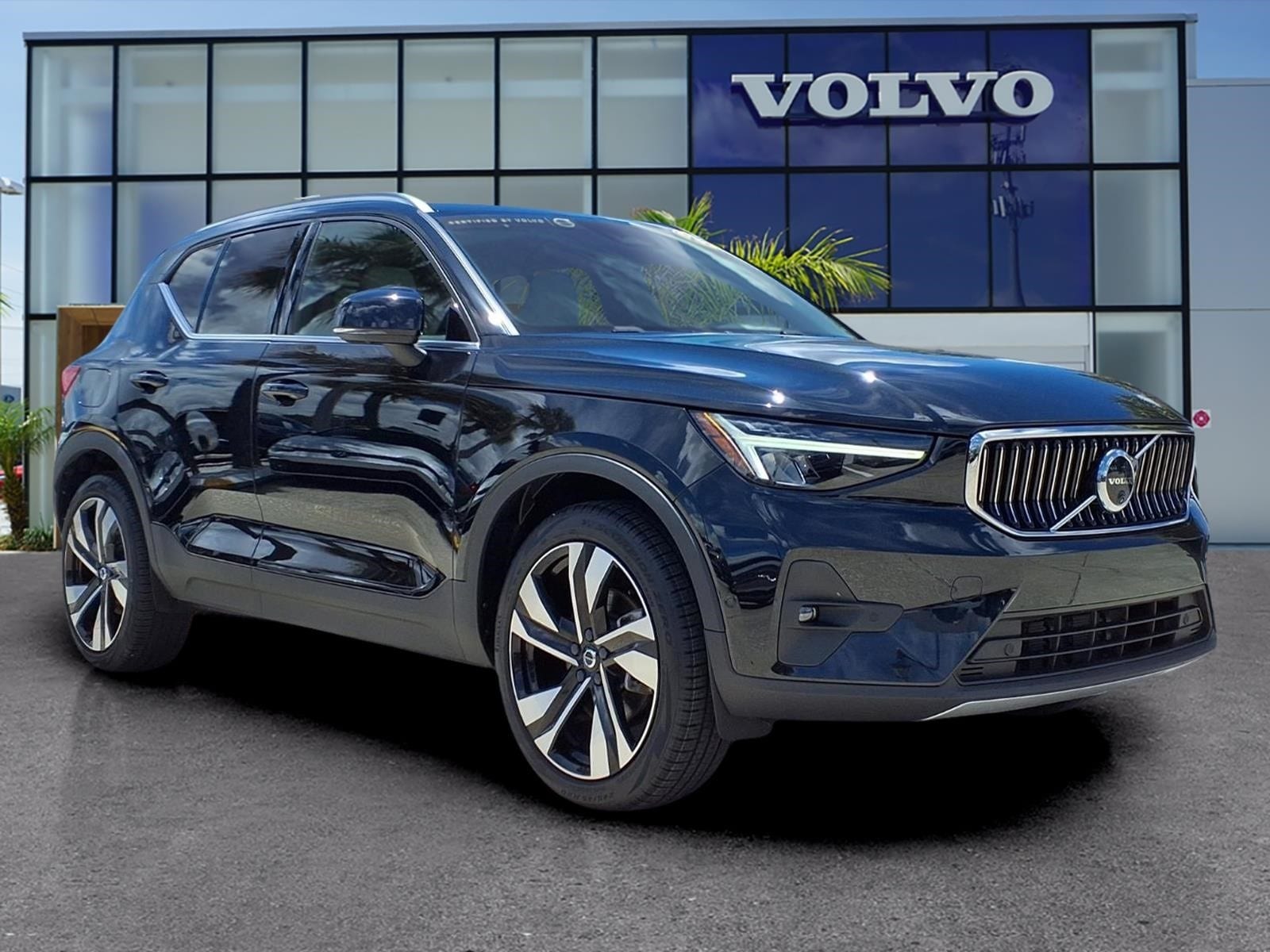 2023 Volvo XC40