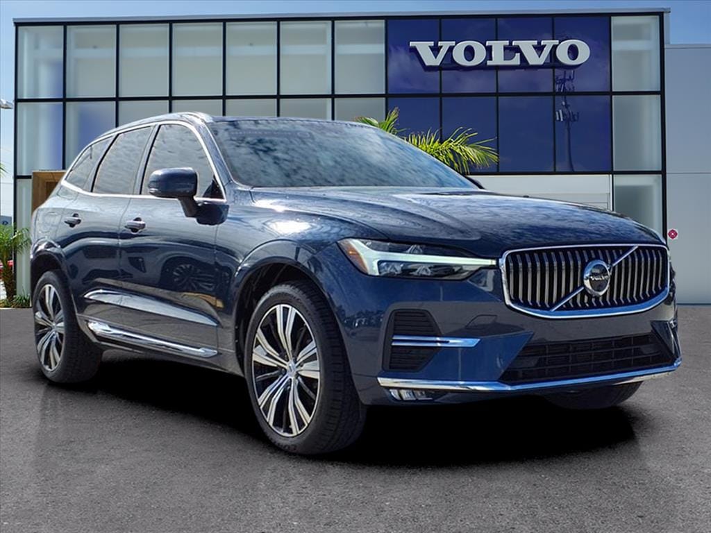 2023 Volvo XC60 Plus's photo