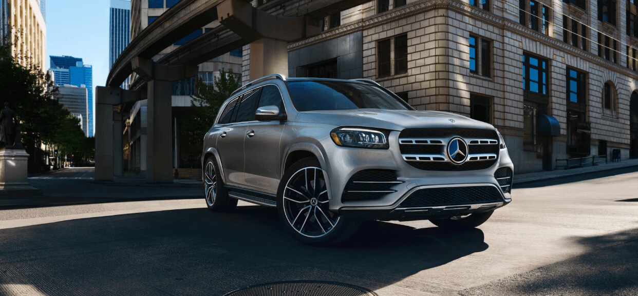 Best ThreeRow Luxury SUVs MPG & Cargo Specs