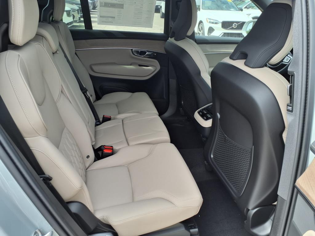 2026 Volvo XC90 Plus - Photo 10