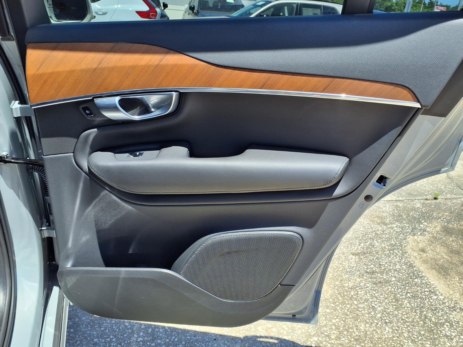 2024 Volvo XC90 Plus - Photo 14