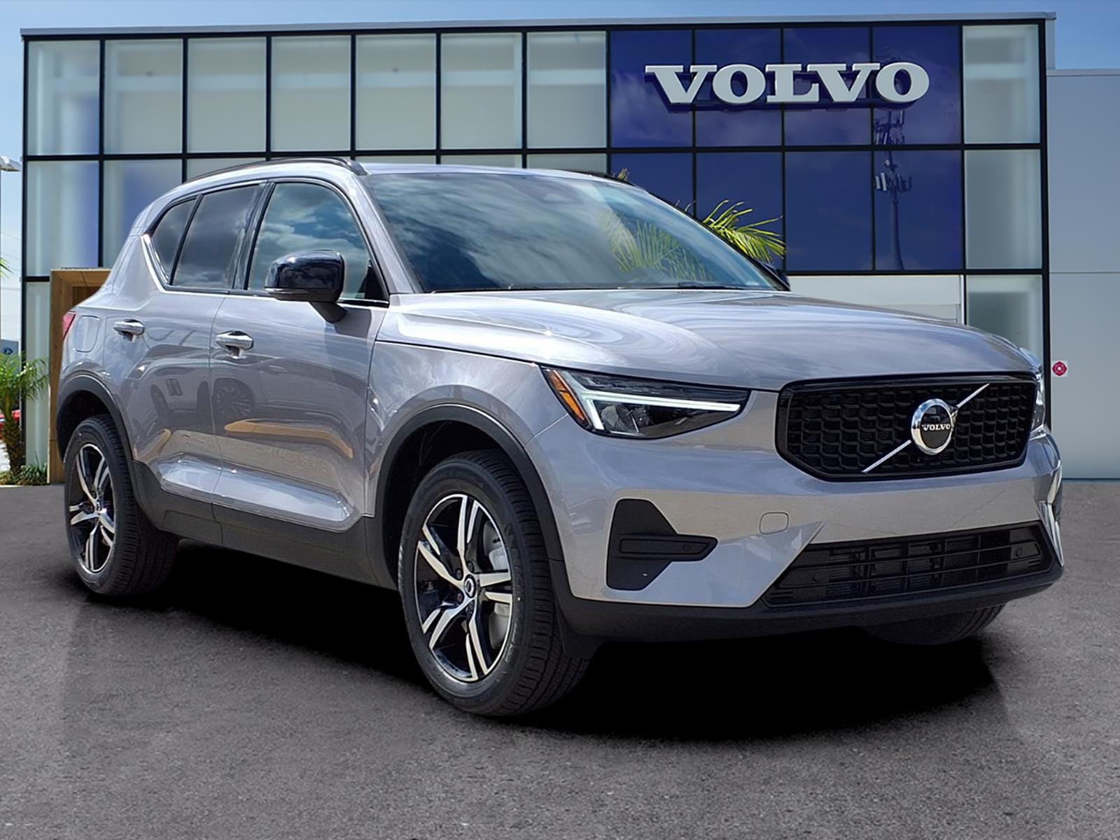 2026 Volvo XC40