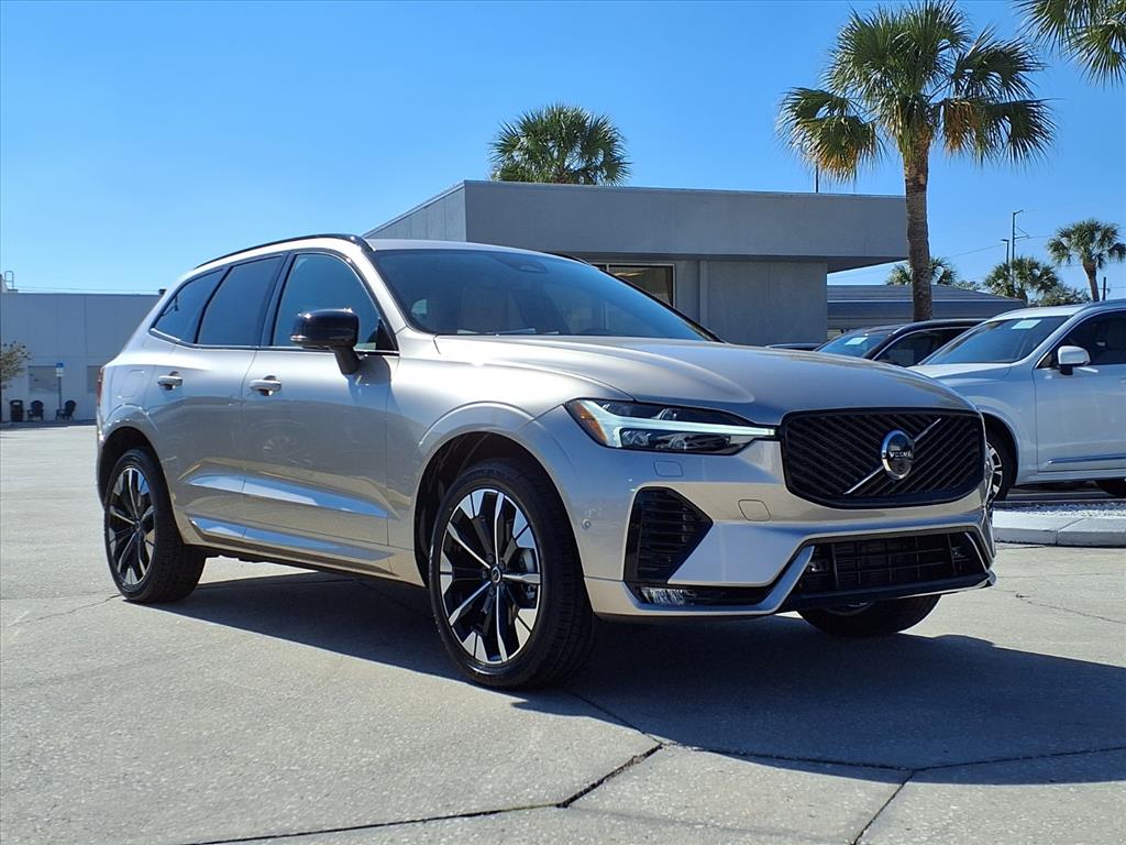 2026 Volvo XC60 Plus's photo