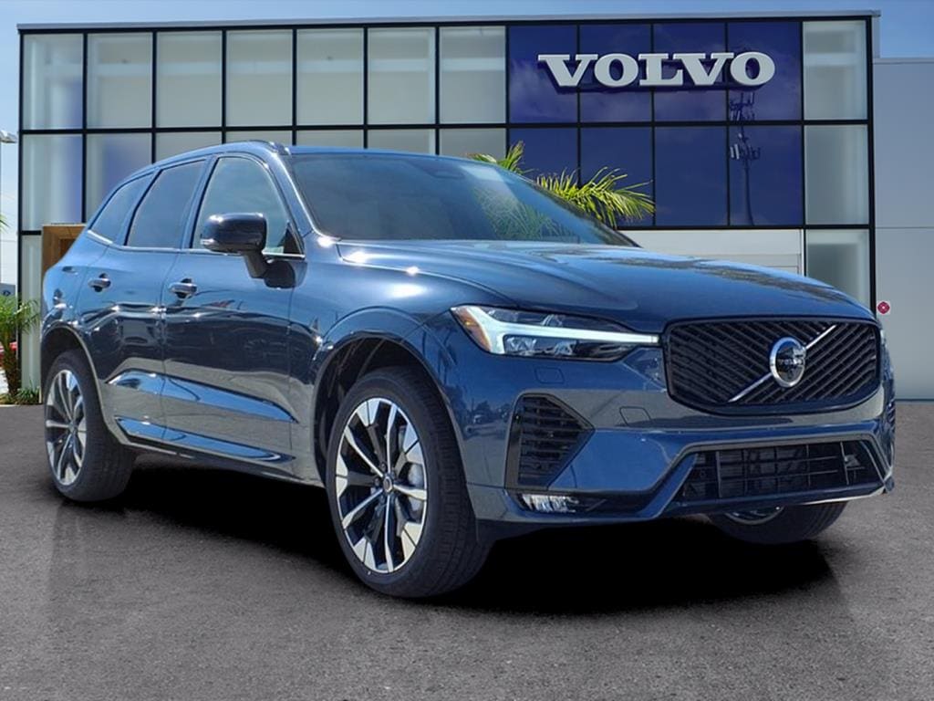 2026 Volvo XC60 Plus's photo
