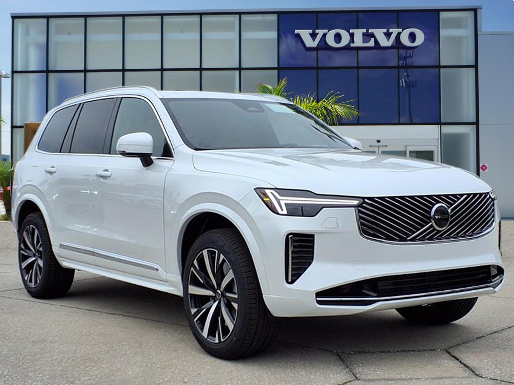 2026 Volvo XC90 Core's photo