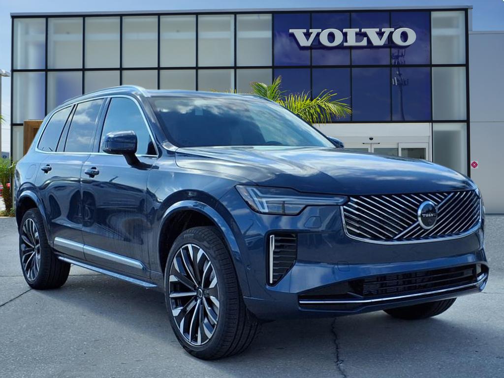 2025 Volvo XC90 Plus's photo