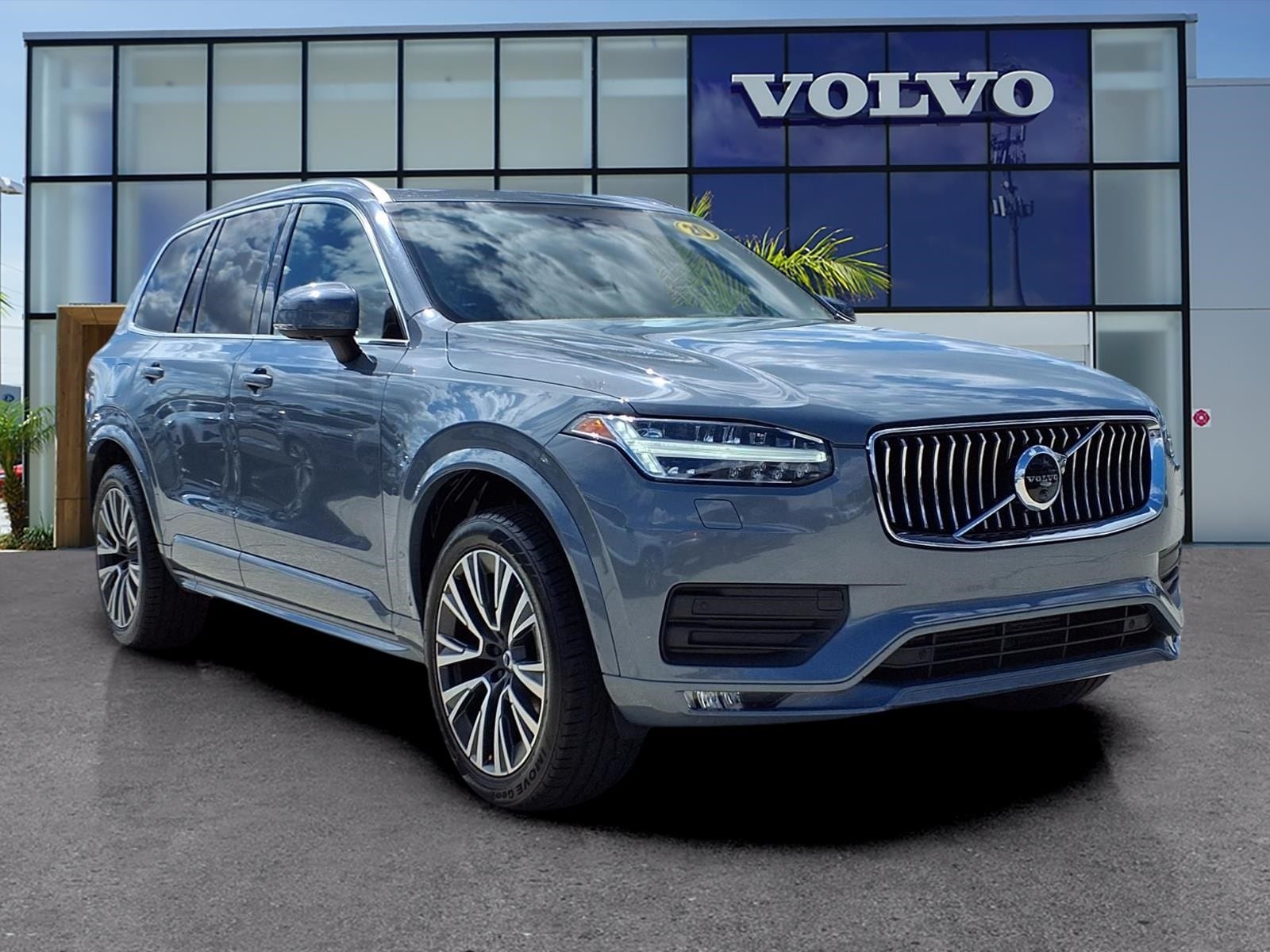 2020 Volvo XC90 T5 Momentum AWD's photo