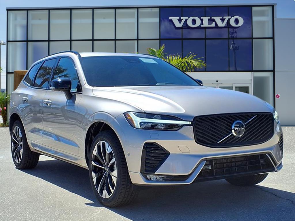2026 Volvo XC60 Plus's photo